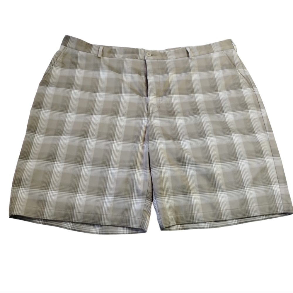 Pebble Beach Performance Golf Casual Shorts Men's 44 Beige 9½" Inseam